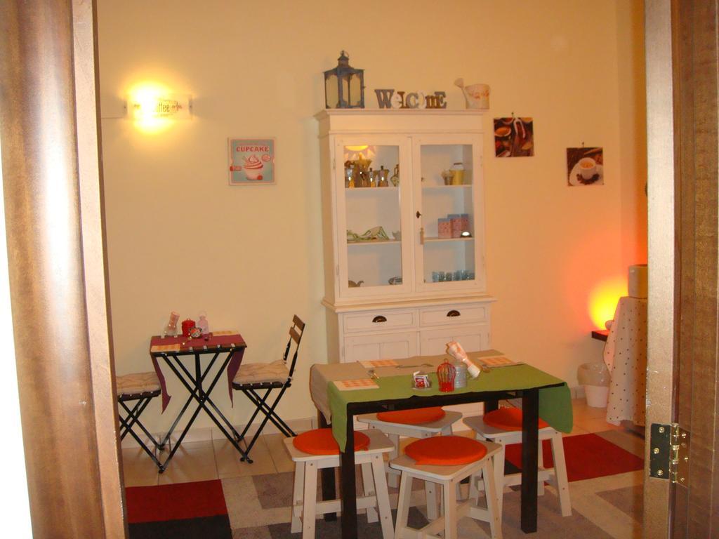 A Canzuncella Naples Extérieur photo